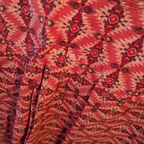 J29 ARIAT Short Sleeve Button Up Top - Picture 5 of 5